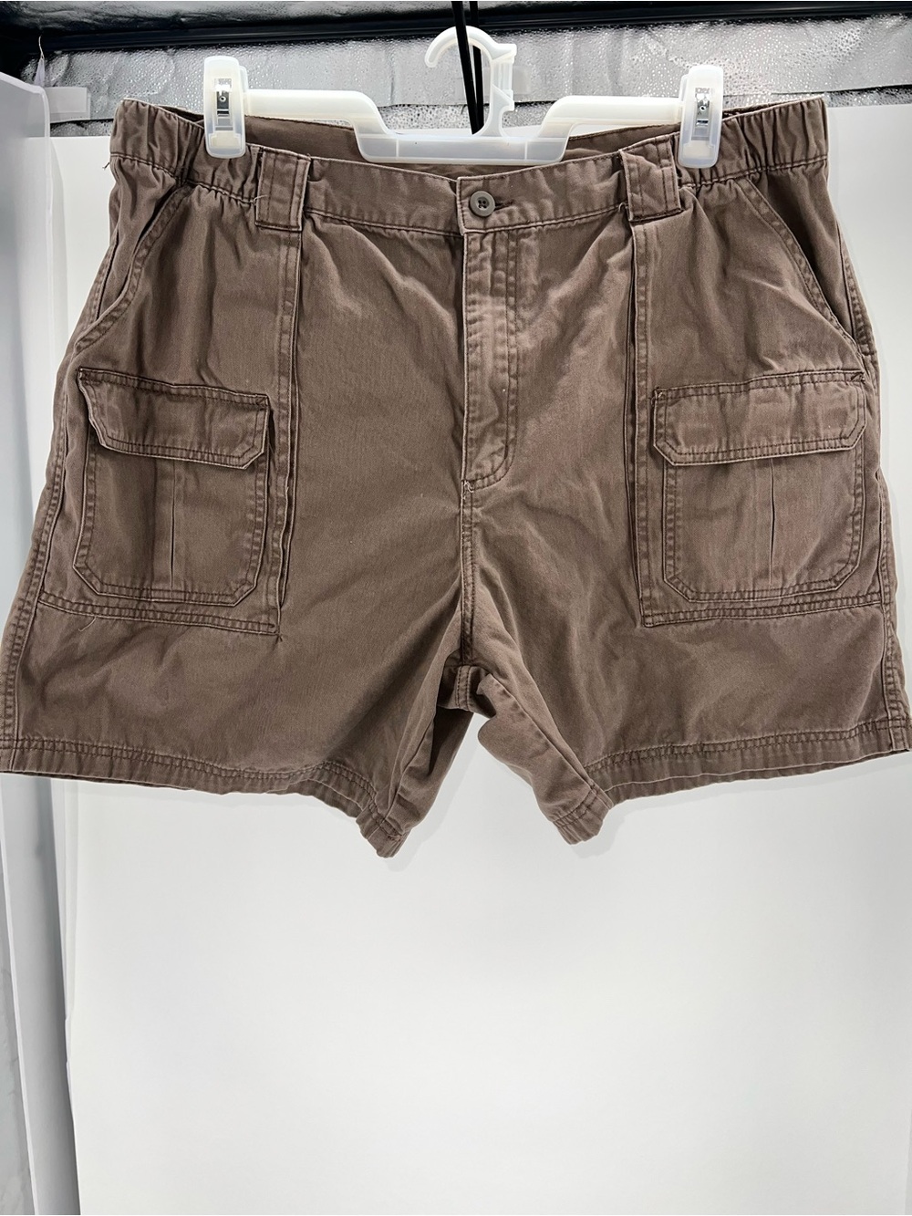 Women’s Croft & Barrow Brown Cargo Shorts with Flap Pockets